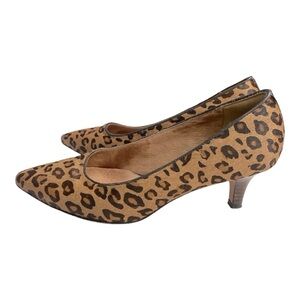 Clarks Artisan Sage Copper Leopard
Calf Hair Pumps size 7M